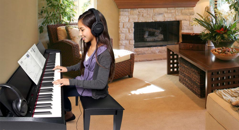 Kulaklık Silent Sessiz Akustik Çocuk Piyano Elektro Dijital Music Klasik Müzikler Bilgiler Çalgı Enstrümanı Piyanosu Çal Nedir Bilgi Piyanist Piyanolar Konseri Dinle Çal