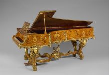 Piyano Tarihi Ve Ilk İcadı Piyano Ne Zaman Yapıldı. Grand Kuyruklu Piano Pahalı Eski Piyanosu. Tarihi İlk Piyanolar Piyanonun Gelişimi